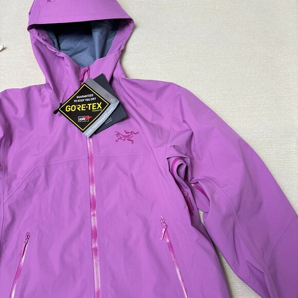 Arcteryx Beta Series Beta LT Hooded Hardshell Jacket, Size M - Picture 2 of 7